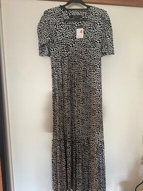 Primark Leopard Print Midi Dress – Size 4 (New with Tags)